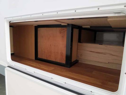Large outdoor storage compartment Ozcape Slide-On Optima