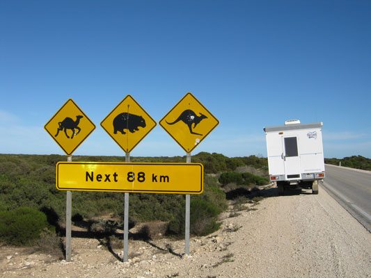 Ozcape Campers Slide-On Optima on its way to the horizon