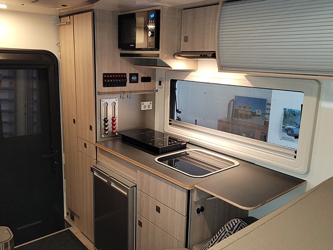 Ozcape Woondabaa kitchen with plenty of workspace and storage